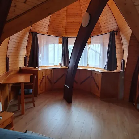 Pannonia Apartment *
