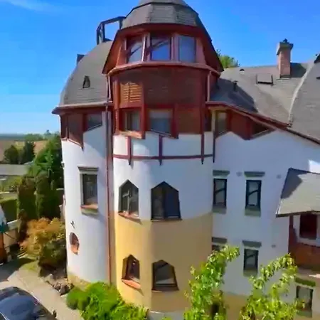 Pannonia Apartment *